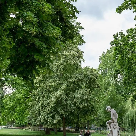 Eclectic Art By Park Monceau Apartamento Paris